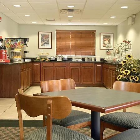 Days Inn & Suites By Wyndham Cherry Hill - Philadelphia 